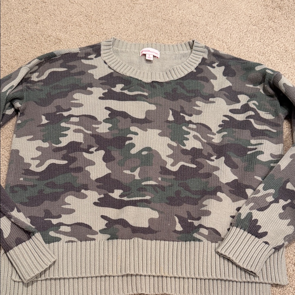 Design history girls Camouflage Knit Sweater sz youth large